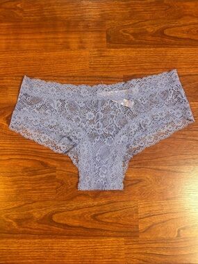 Victoria's Secret Lace Cheey Panty Medium